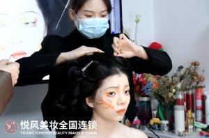 学化妆怎么选？3家无套路化妆培训学校盘点